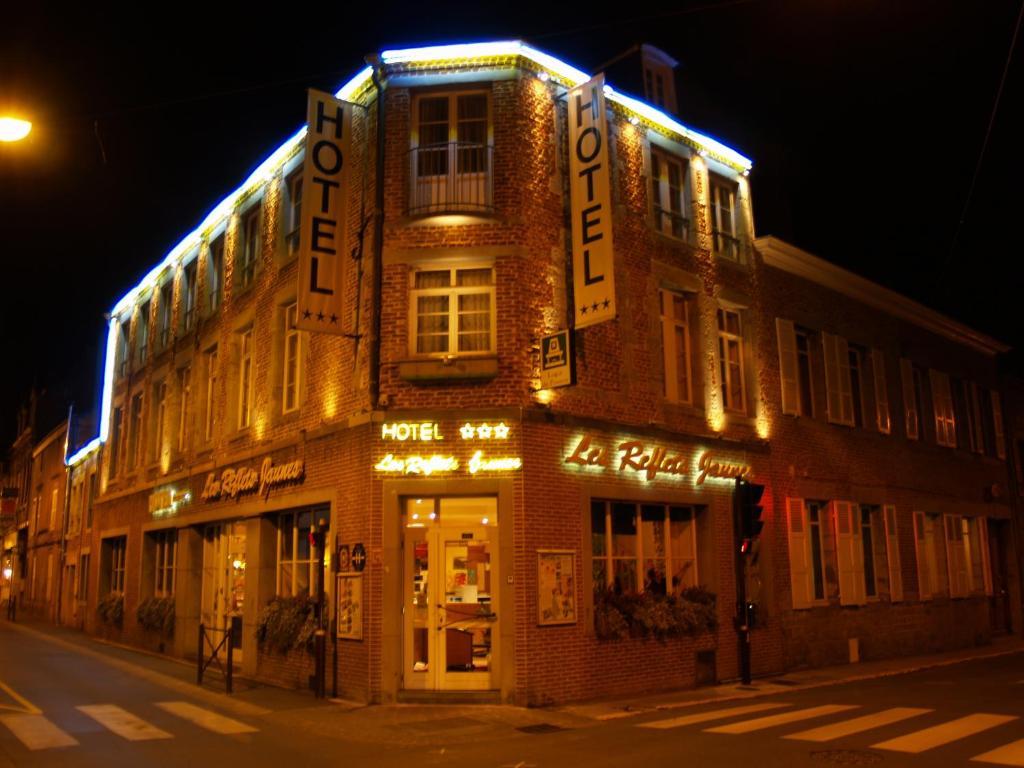 Les Reflets Jaunes Givet Exteriér fotografie